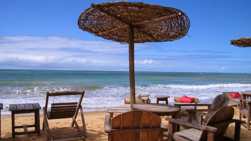 O charme rústico de Trancoso e sua sofisticação vistos por Leonardo Rocha de Almeida.