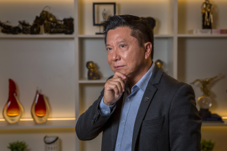 A rinomodelação com ácido hialurônico exige técnica precisa e indicação criteriosa, destaca Milton Seigi Hayashi.